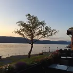 Hotel Brekkestranda Fjordhotel