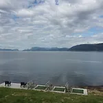 Brekkestranda Fjordhotel Brekke (Sogn og Fjordane)