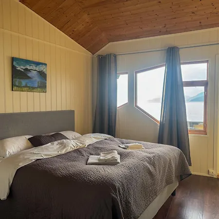 Brekkestranda Fjordhotel ホテル Brekke