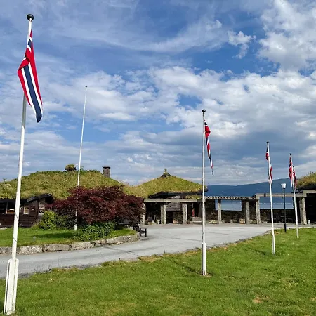ホテル Brekkestranda Fjordhotel Brekke