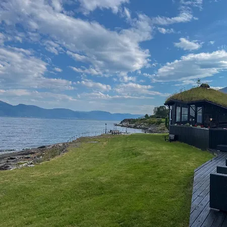 Brekkestranda Fjordhotel