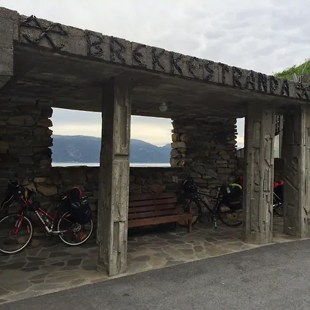 Brekkestranda Fjordhotel ホテル Brekke