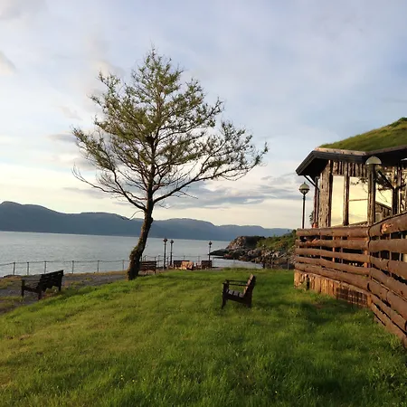 Brekkestranda Fjordhotel 3*