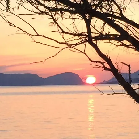 ホテル Brekkestranda Fjordhotel 3*