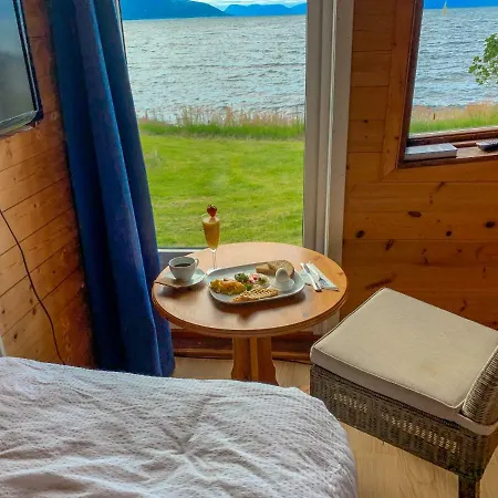Brekkestranda Fjordhotel 酒店