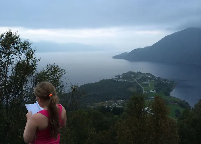 Brekkestranda Fjordhotel ホテル