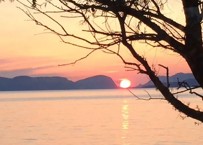 ホテル Brekkestranda Fjordhotel 3*