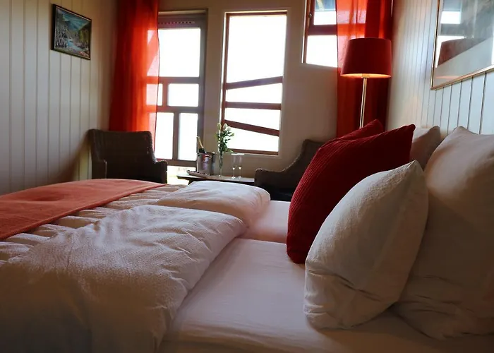 Hotel Brekkestranda Fjordhotel