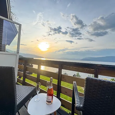Brekkestranda Fjordhotel