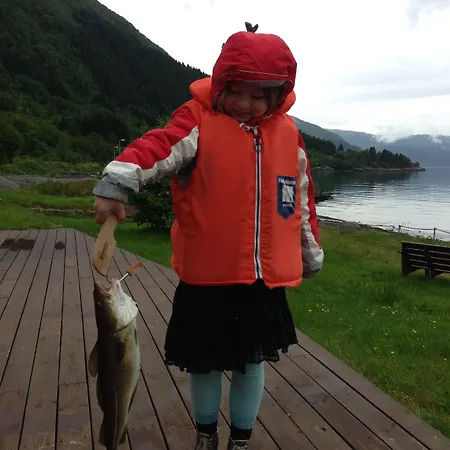 Brekkestranda Fjordhotel ホテル Brekke