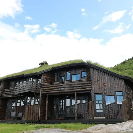 ホテル Brekkestranda Fjordhotel
