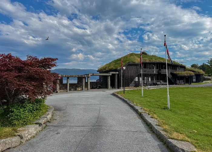 Brekkestranda Fjordhotel 3*