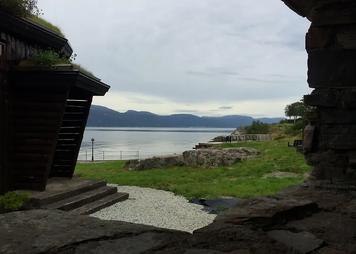 Hotell Brekkestranda Fjordhotel
