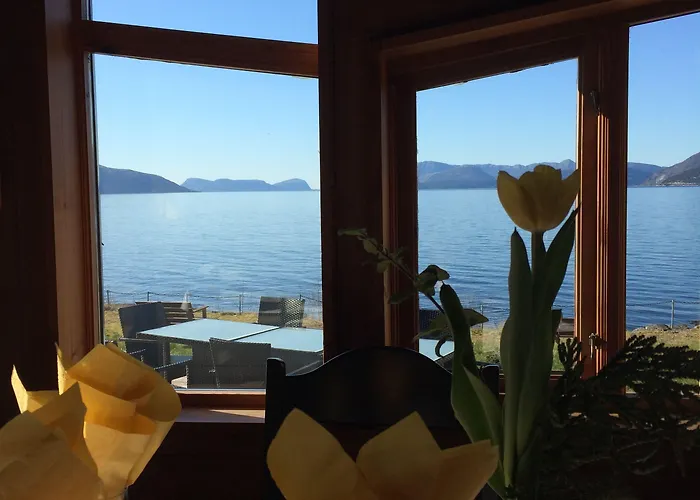 Brekkestranda Fjordhotel Brekke (Sogn og Fjordane)