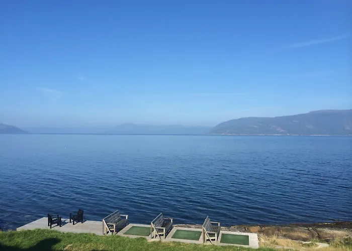 Brekkestranda Fjordhotel 3*